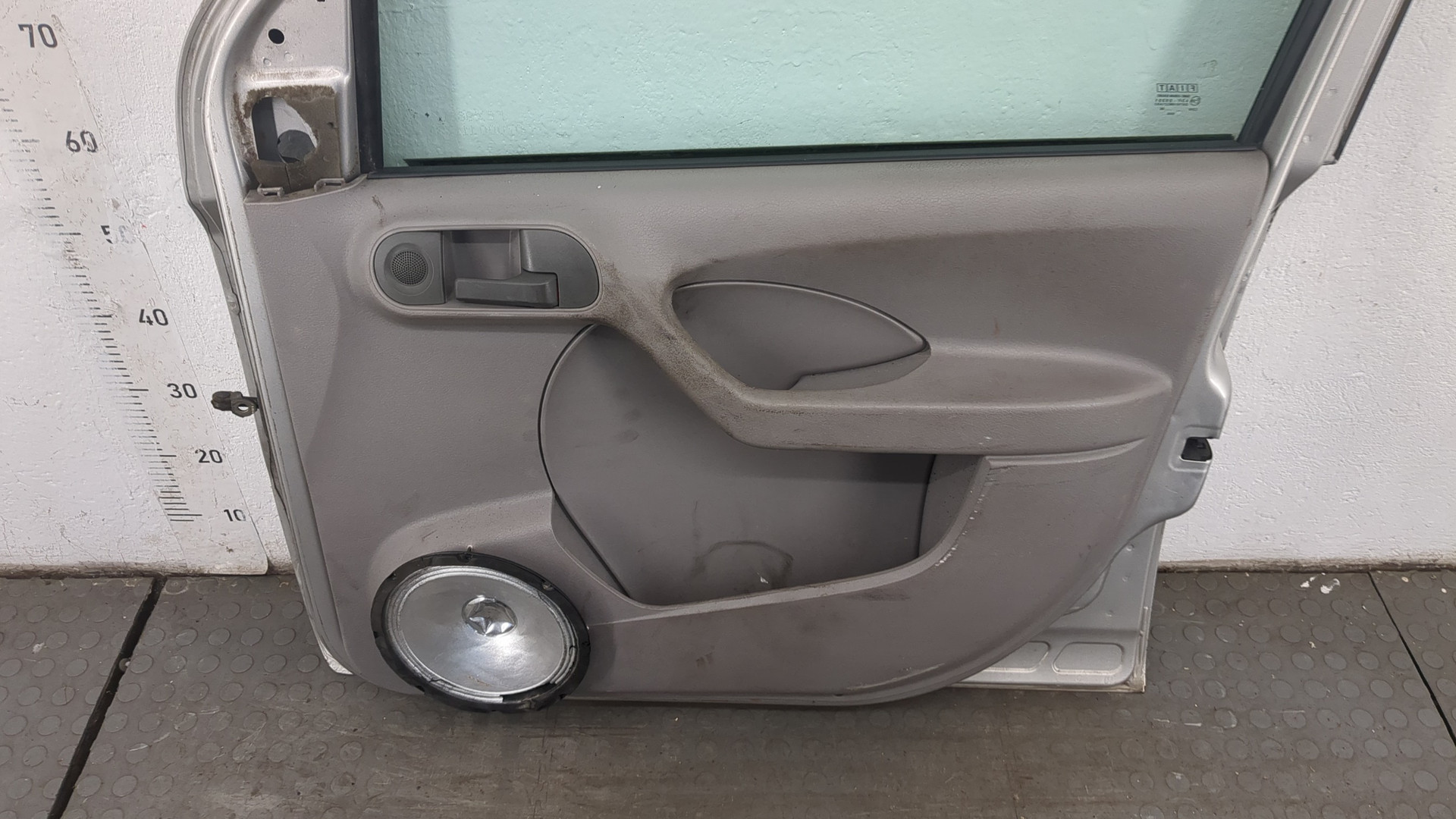 Дверь передняя правая