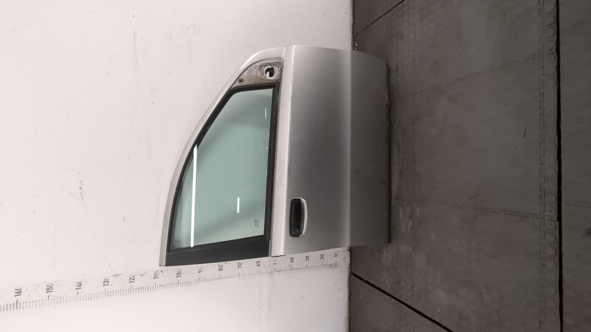 Дверь передняя правая