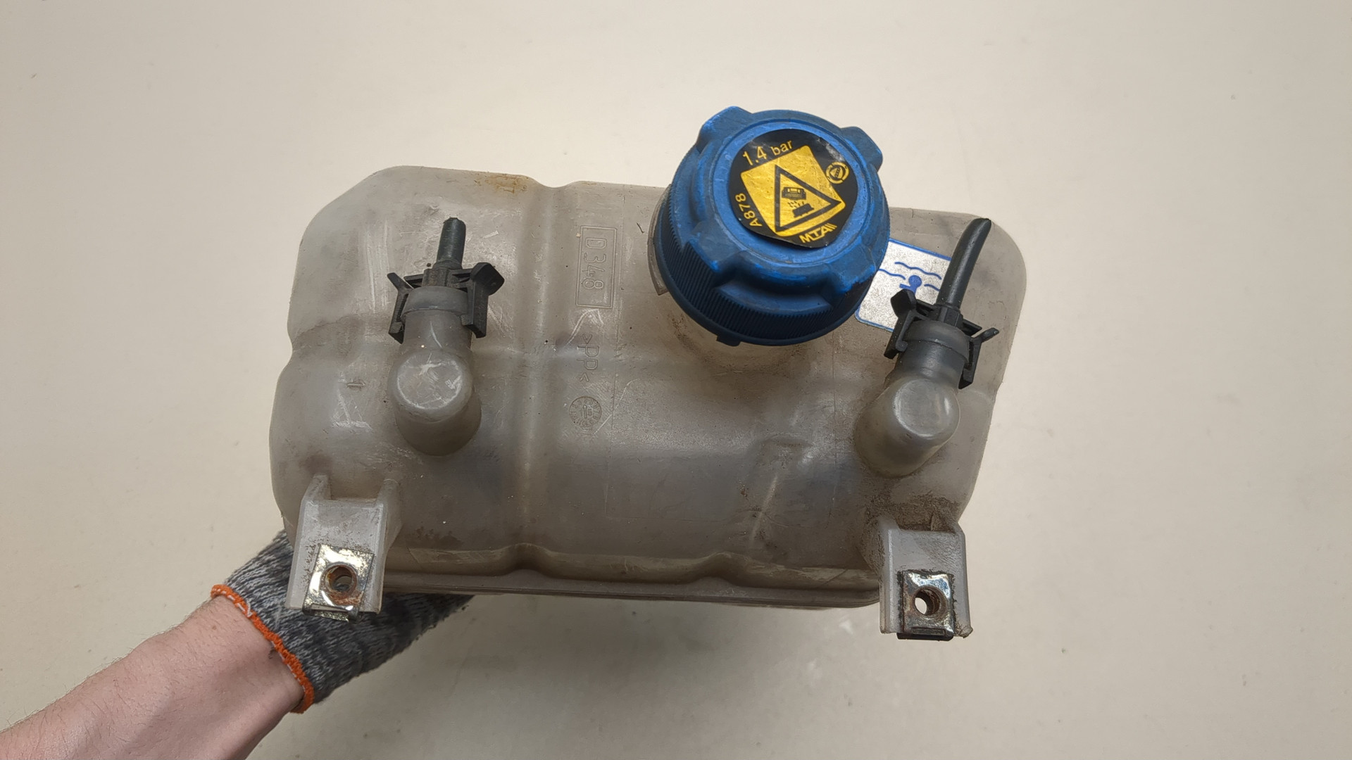 Бачок расширительный