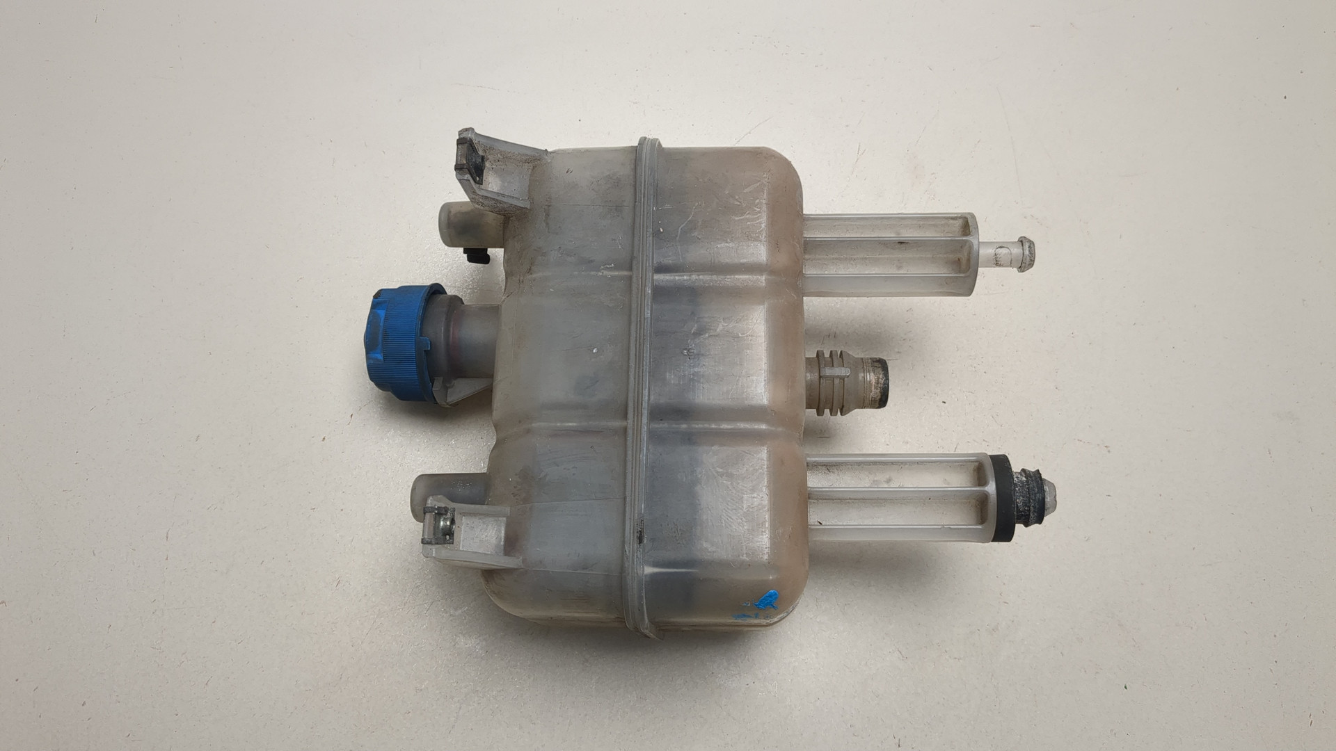 Бачок расширительный