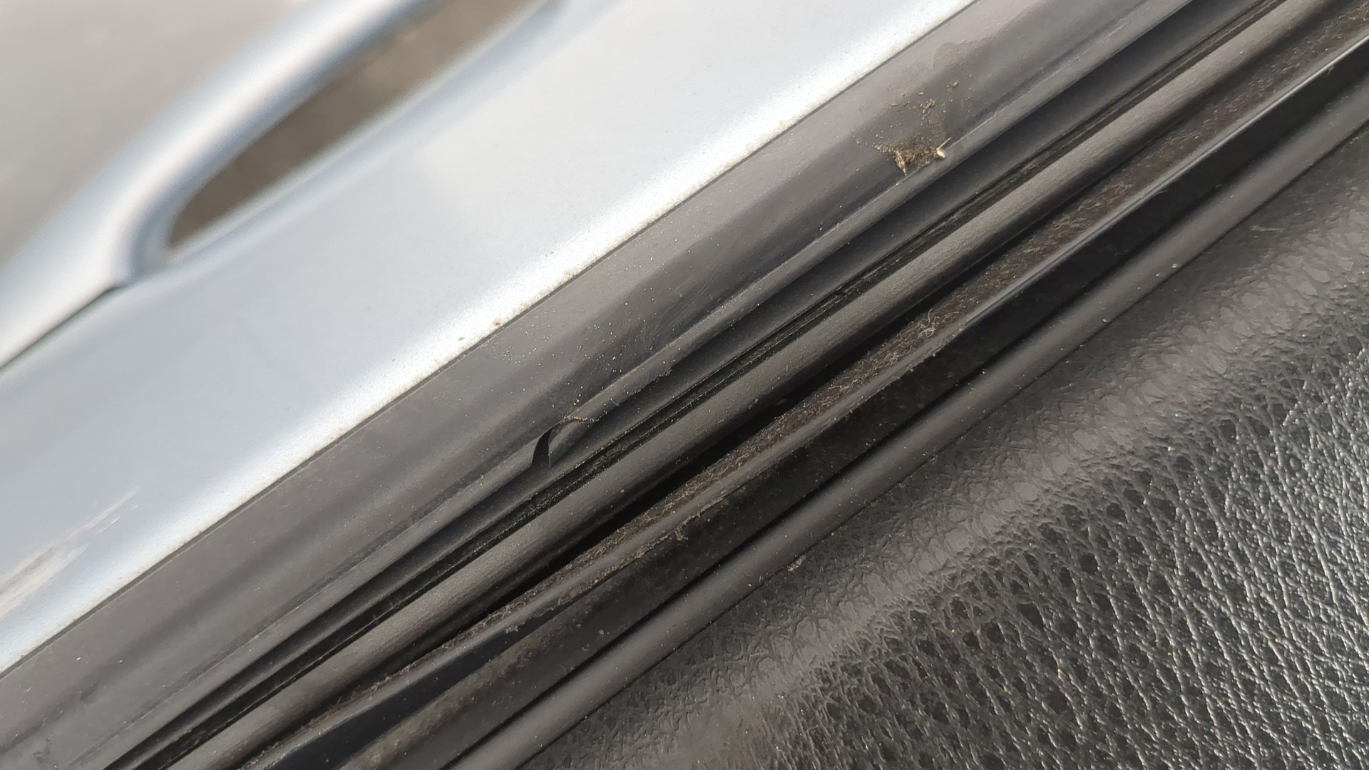 Дверь передняя правая