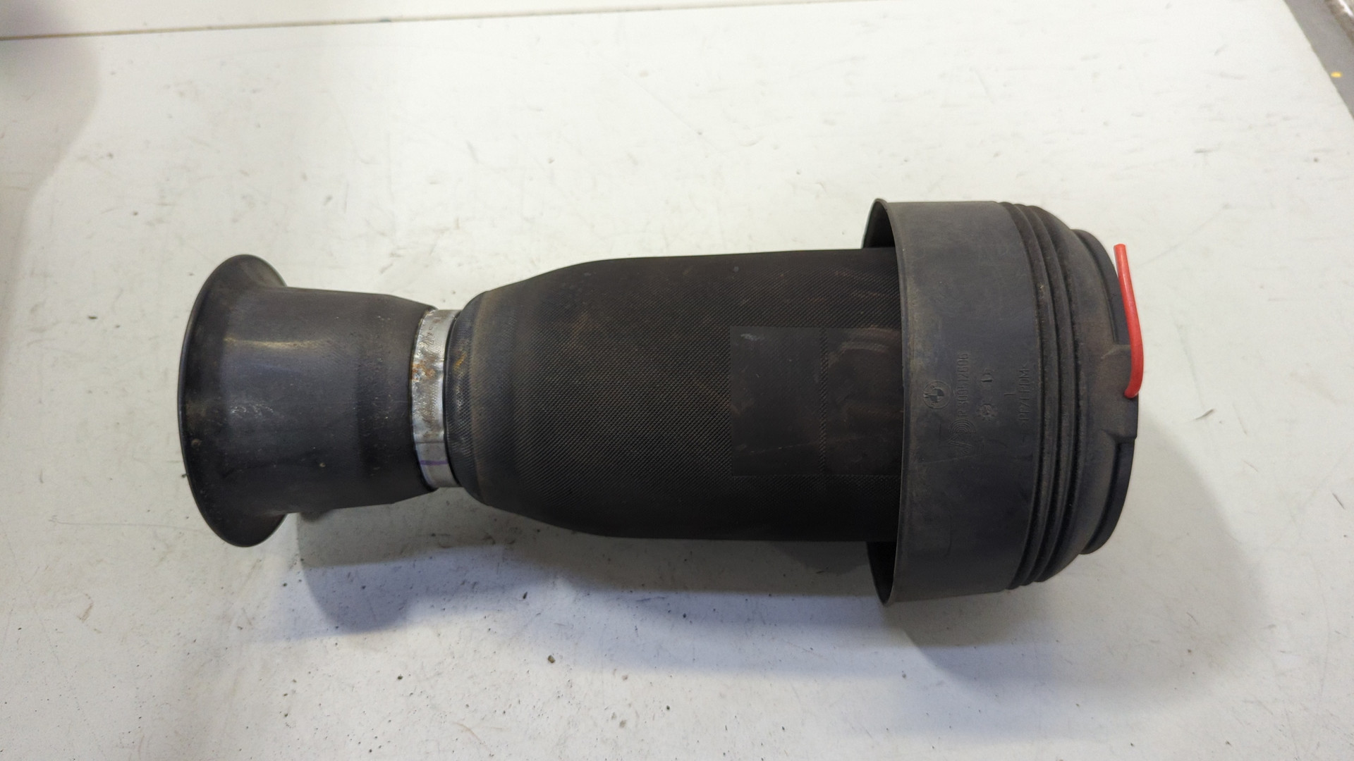 Амортизатор задний (стойка)