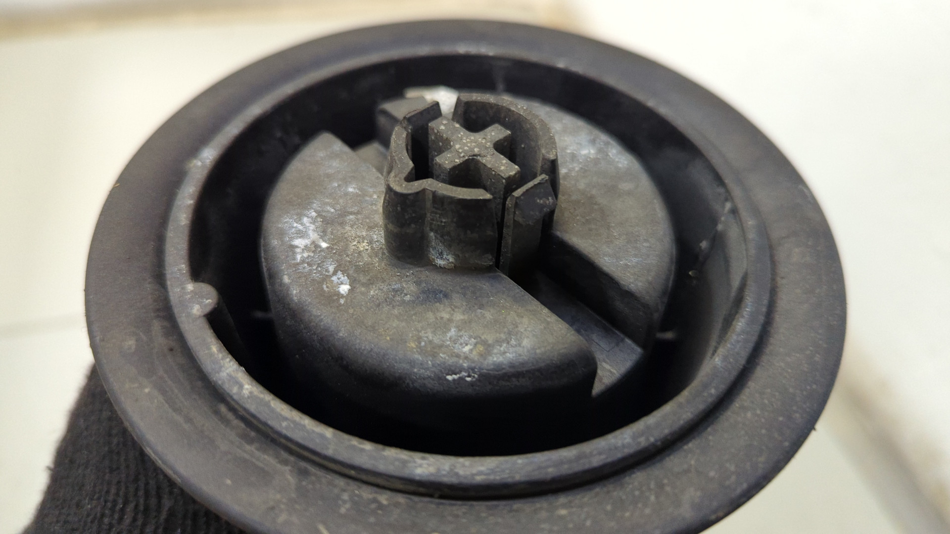 Амортизатор задний (стойка)