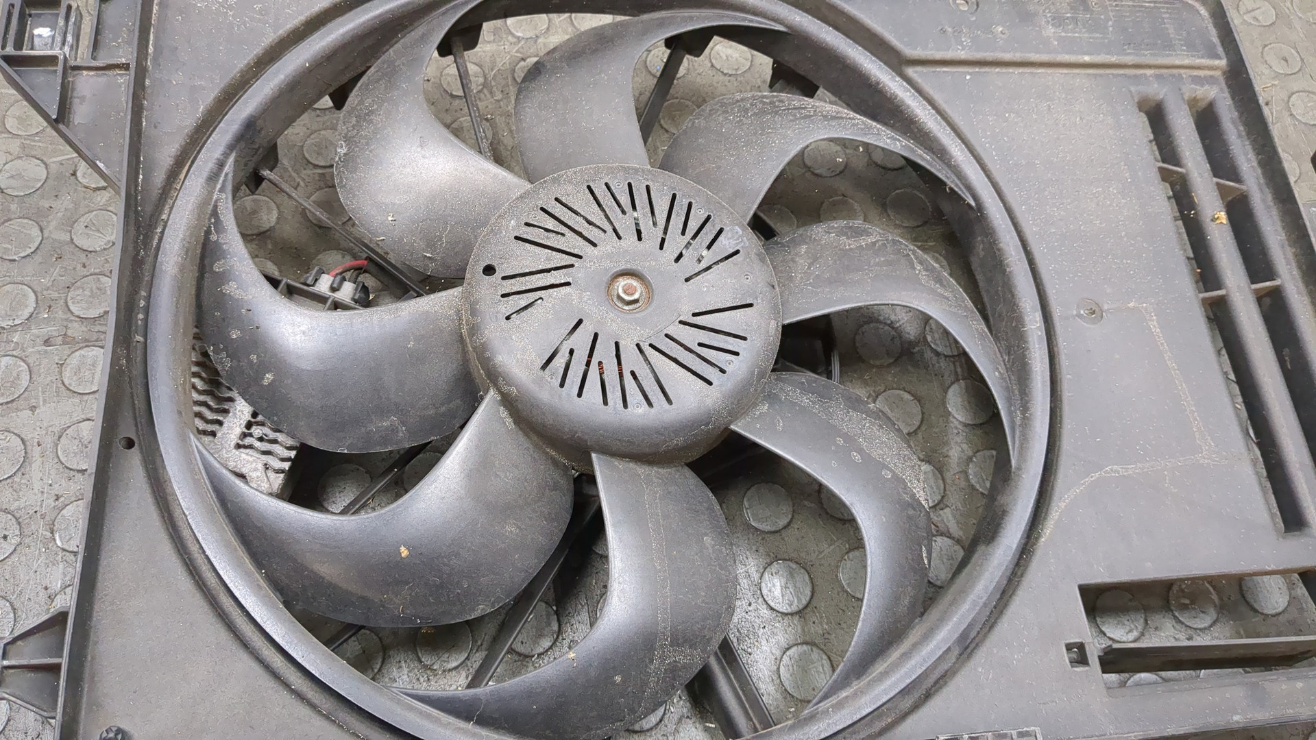 Вентилятор радиатора