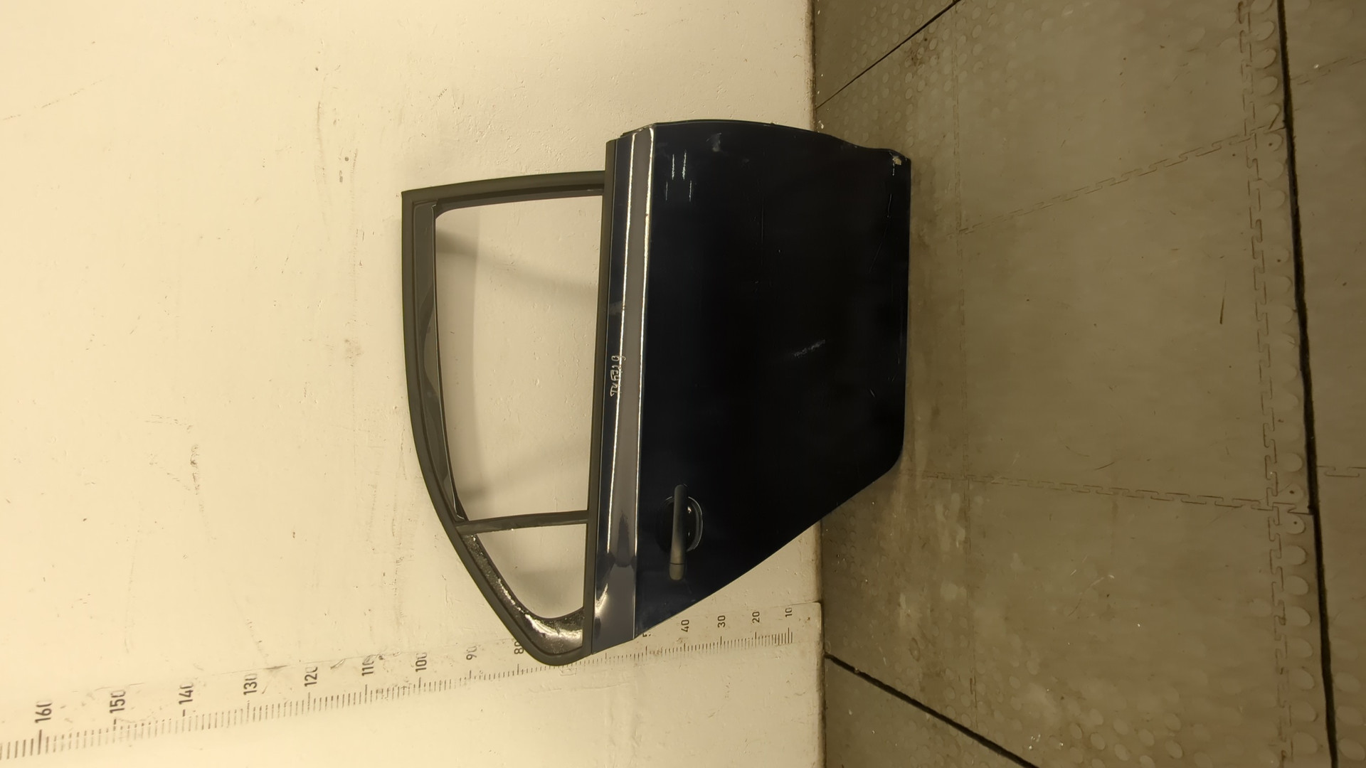 Дверь задняя правая