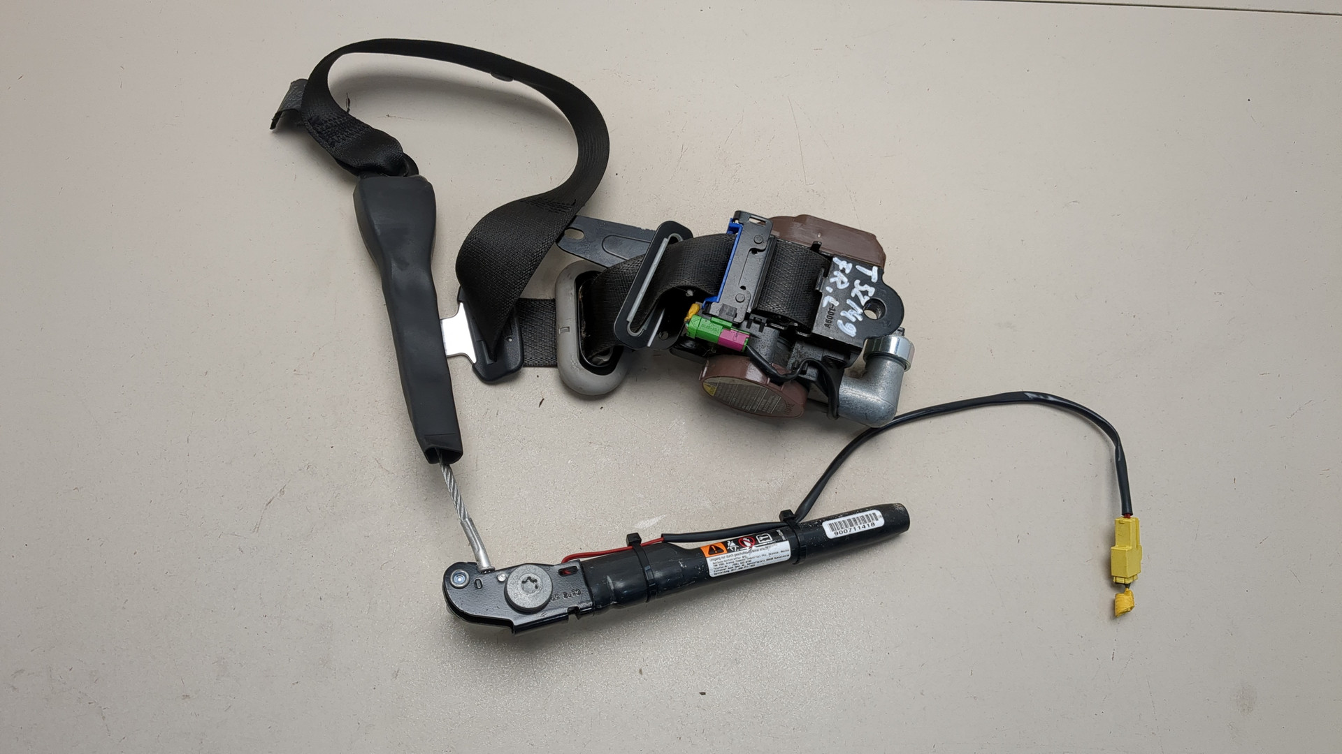 Ремень безопасности