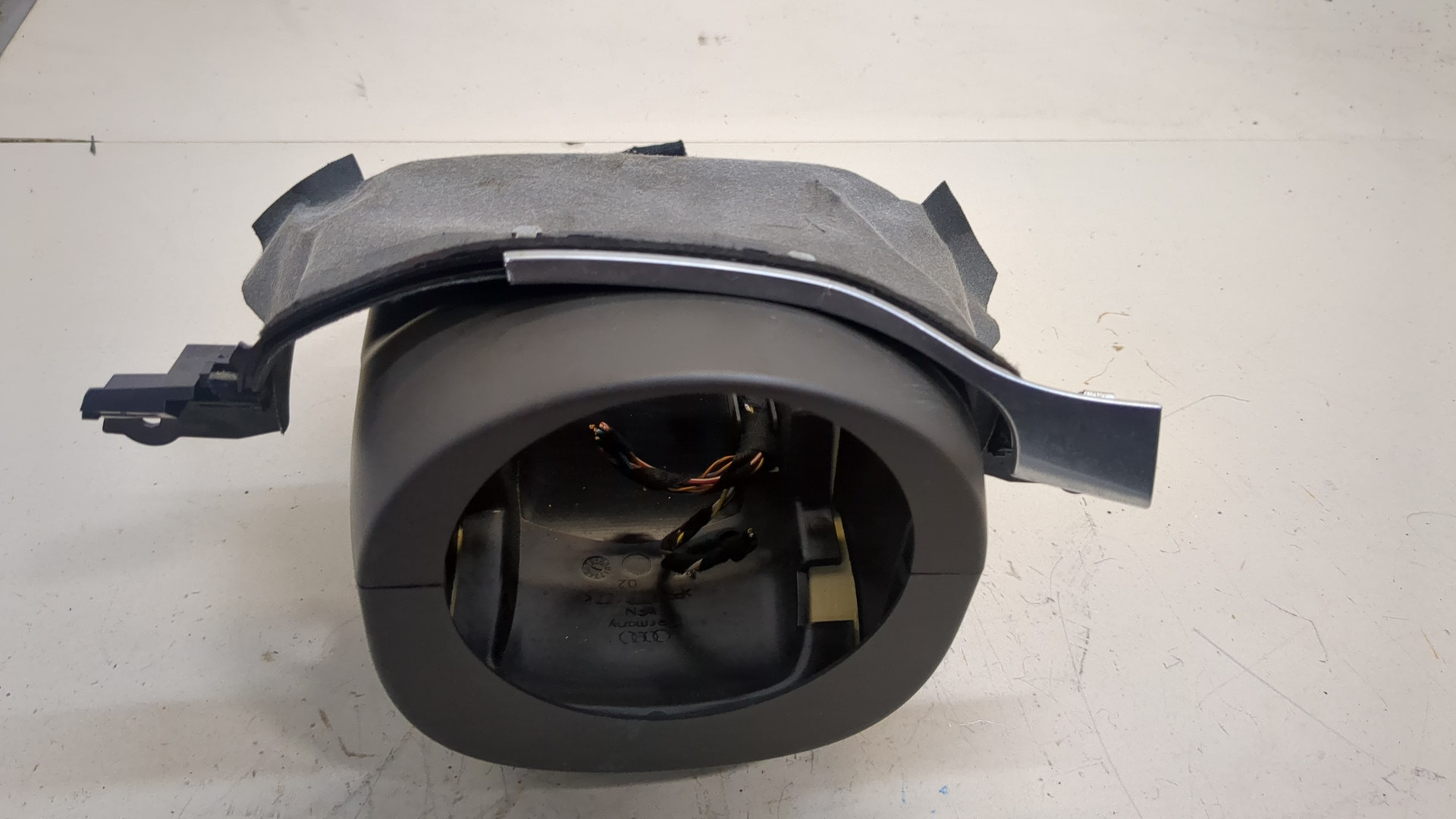 Кожух рулевой колонки