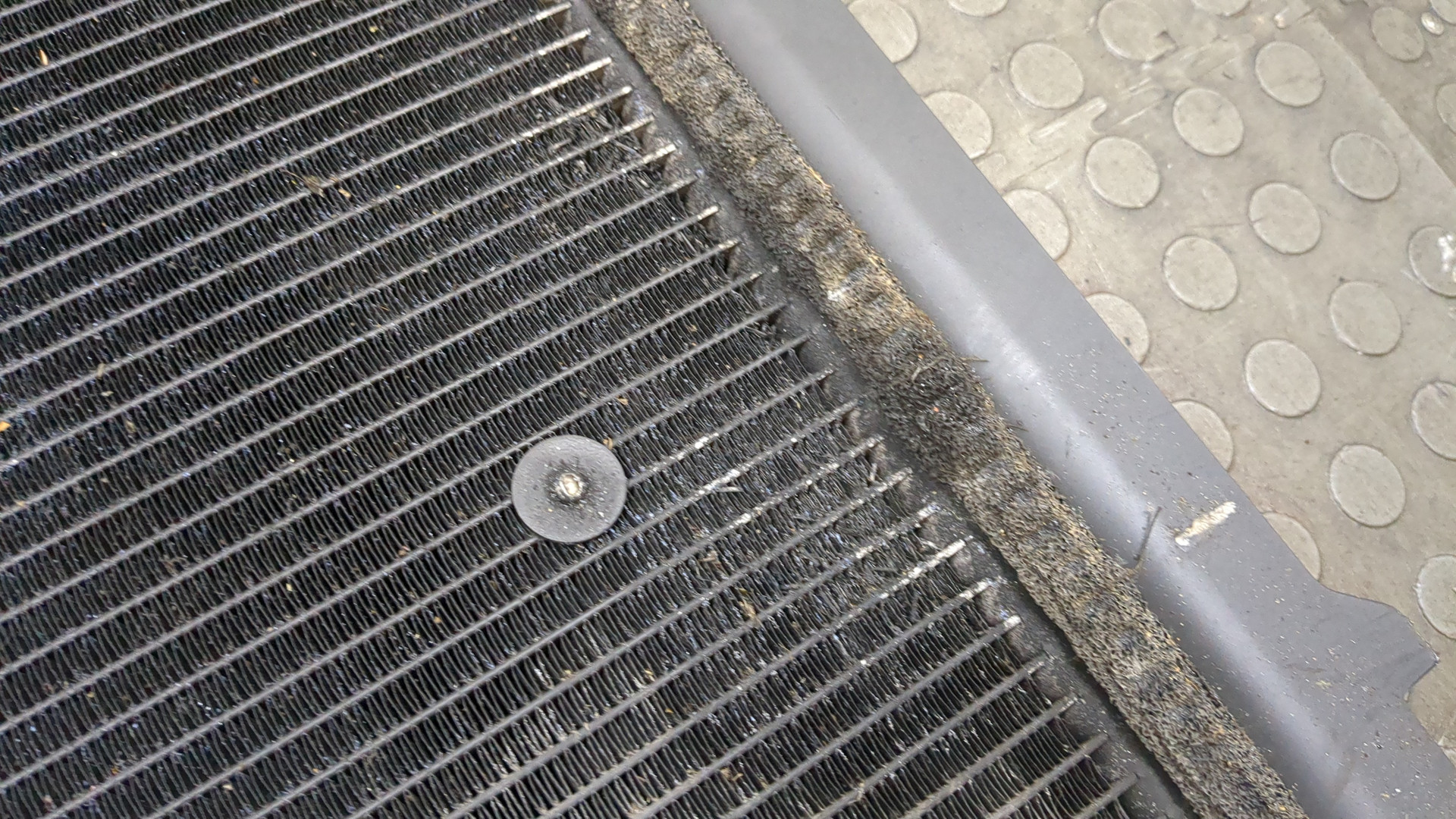 Радиатор кондиционера / конденсер