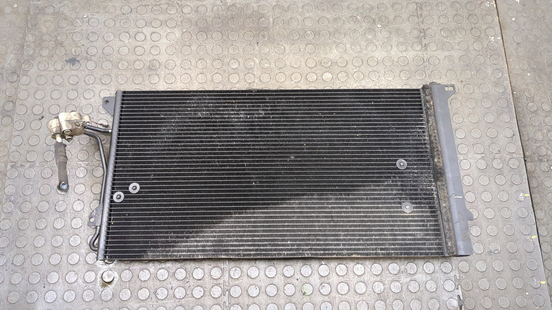 Радиатор кондиционера / конденсер