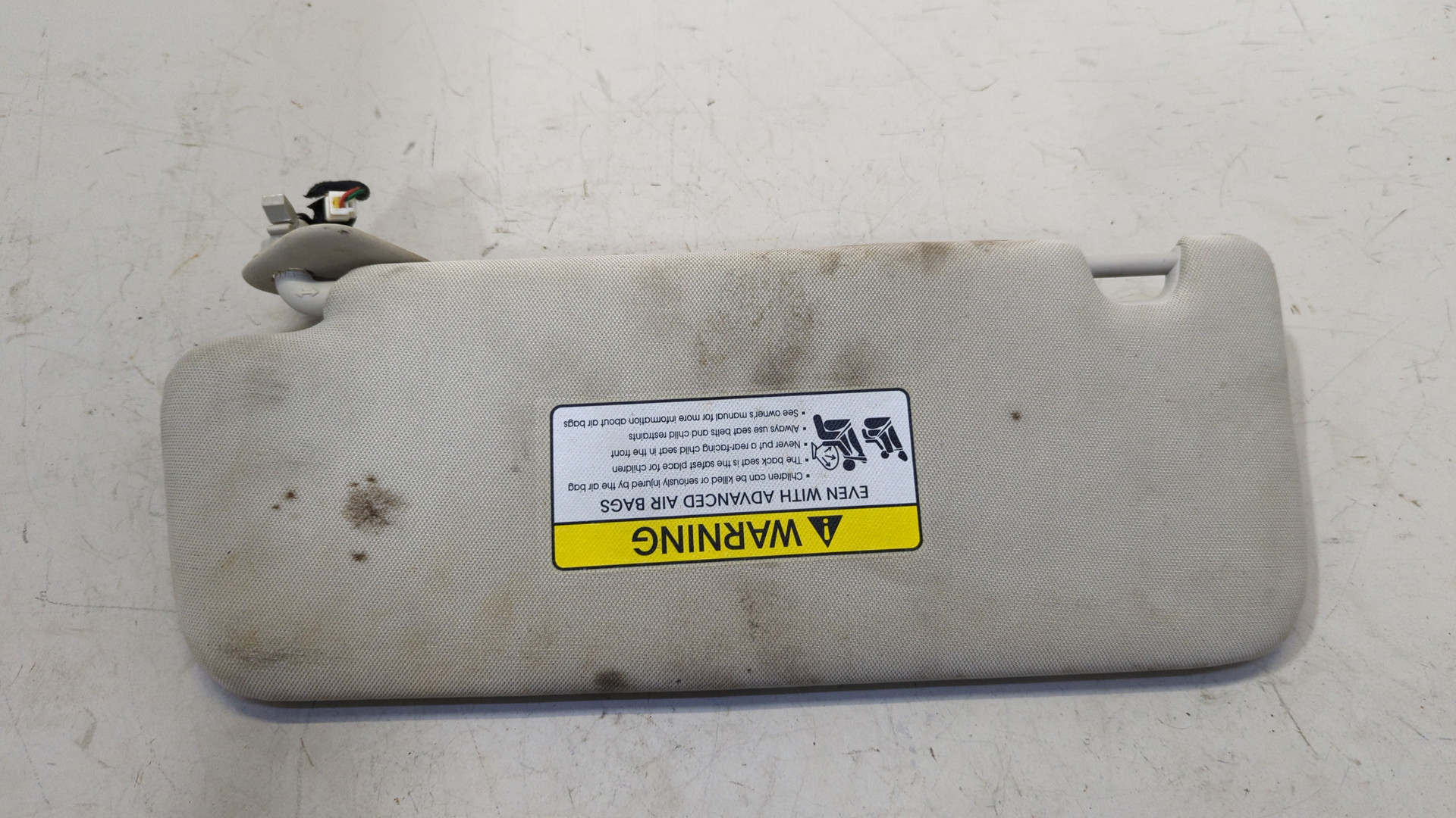 Козырек солнцезащитный