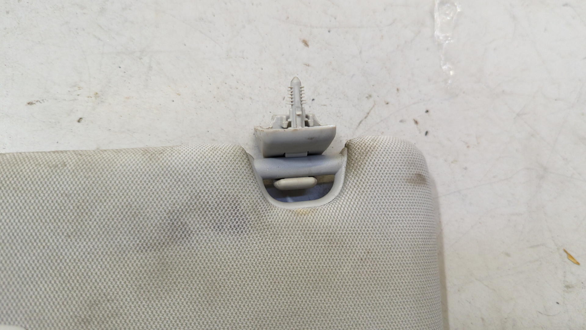 Козырек солнцезащитный