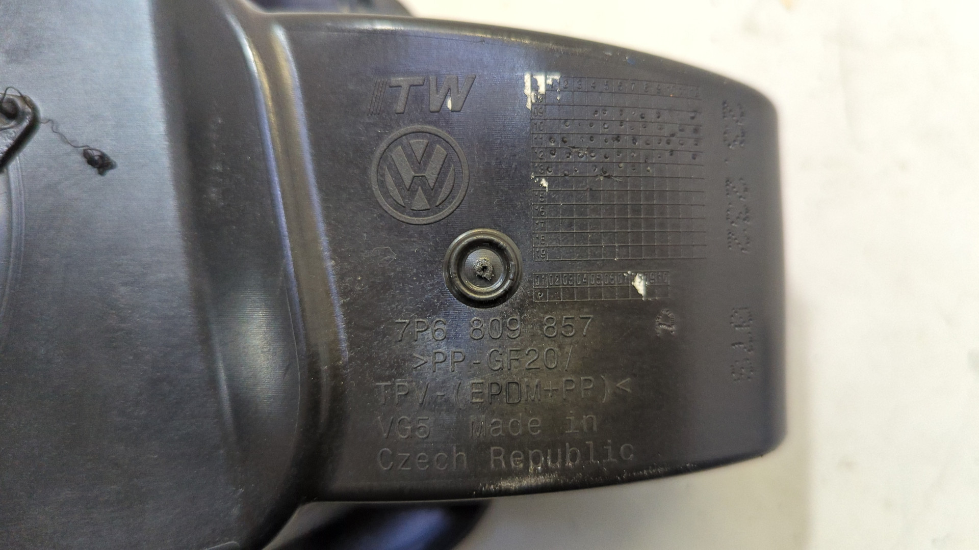 Лючок бензобака