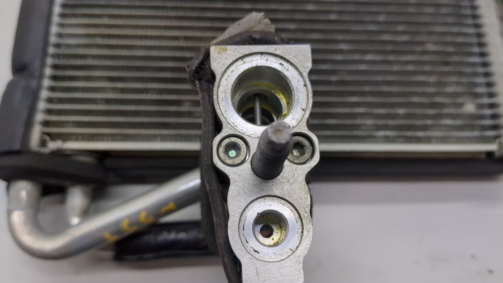 Радиатор кондиционера / конденсер