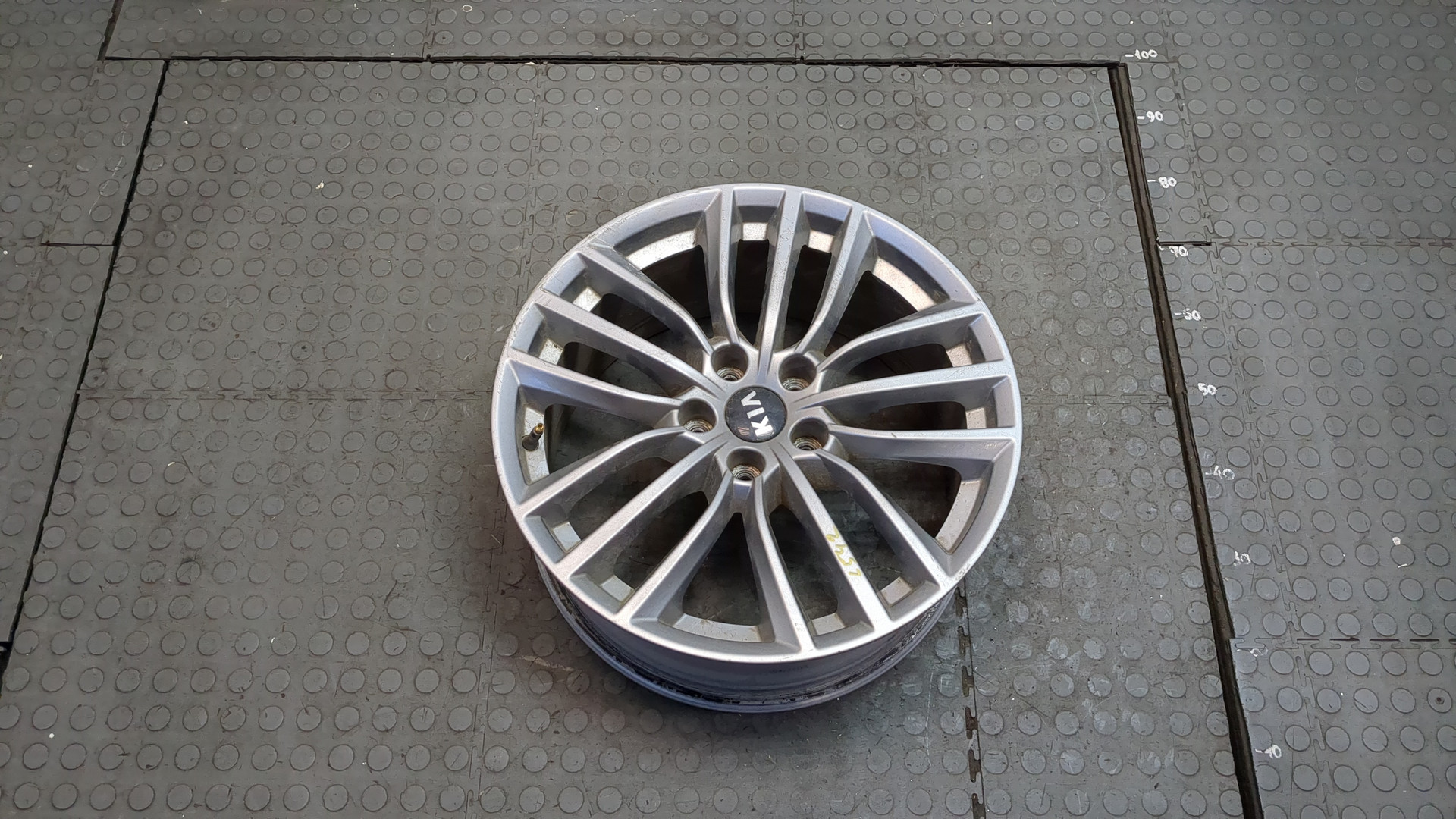 Диск колесный литой легкий сплав