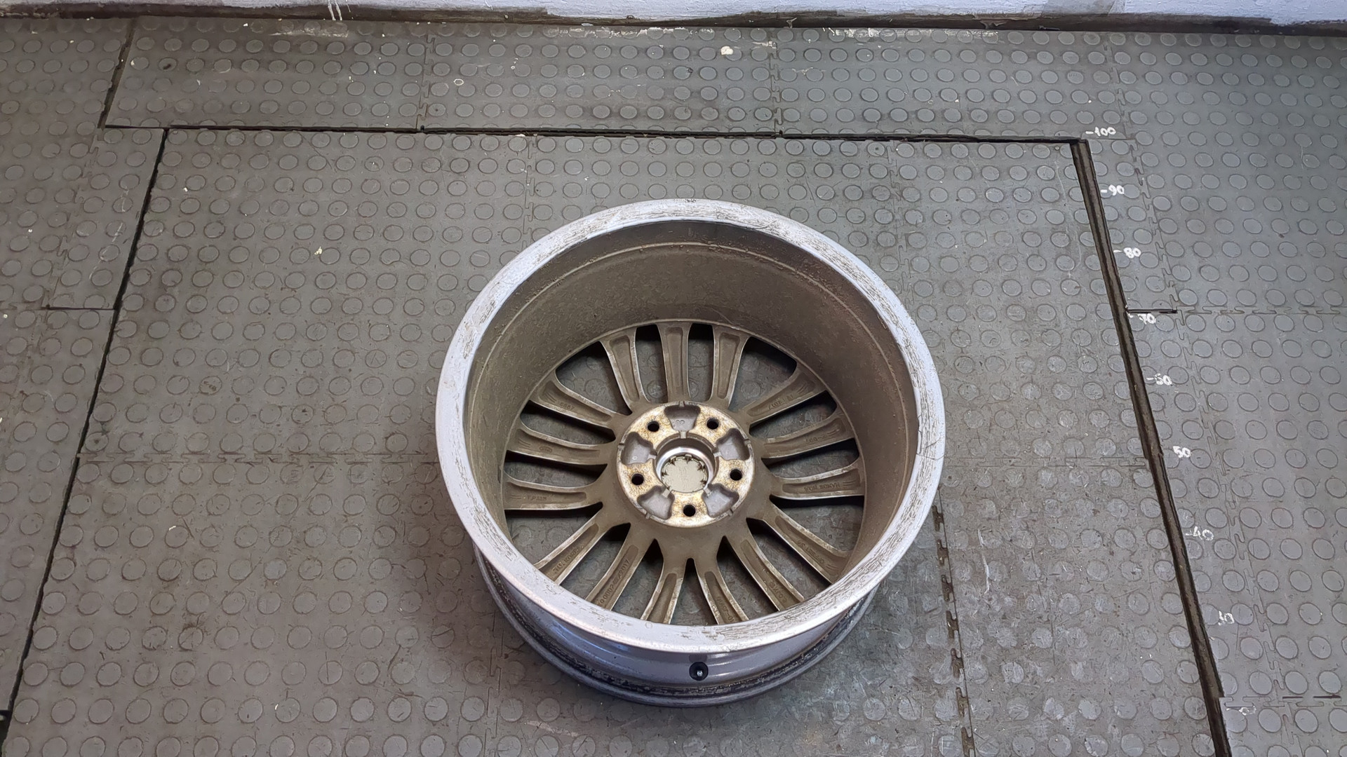 Диск колесный литой легкий сплав