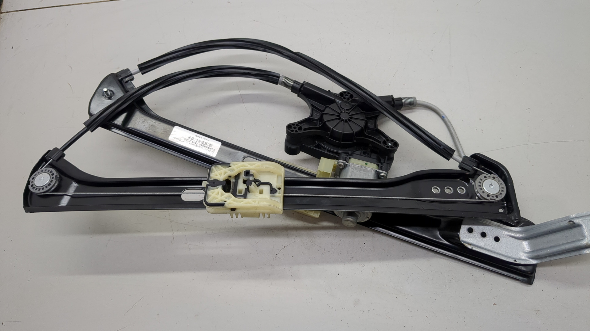 Стеклоподъемник электр. передний правый