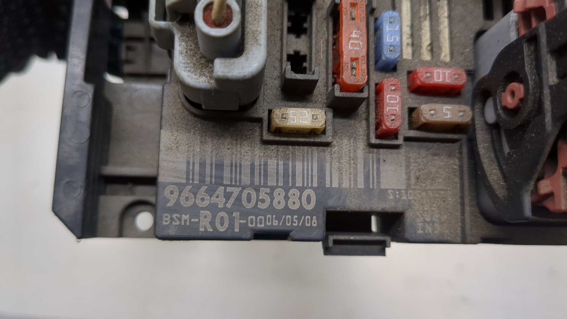 Блок предохранителей