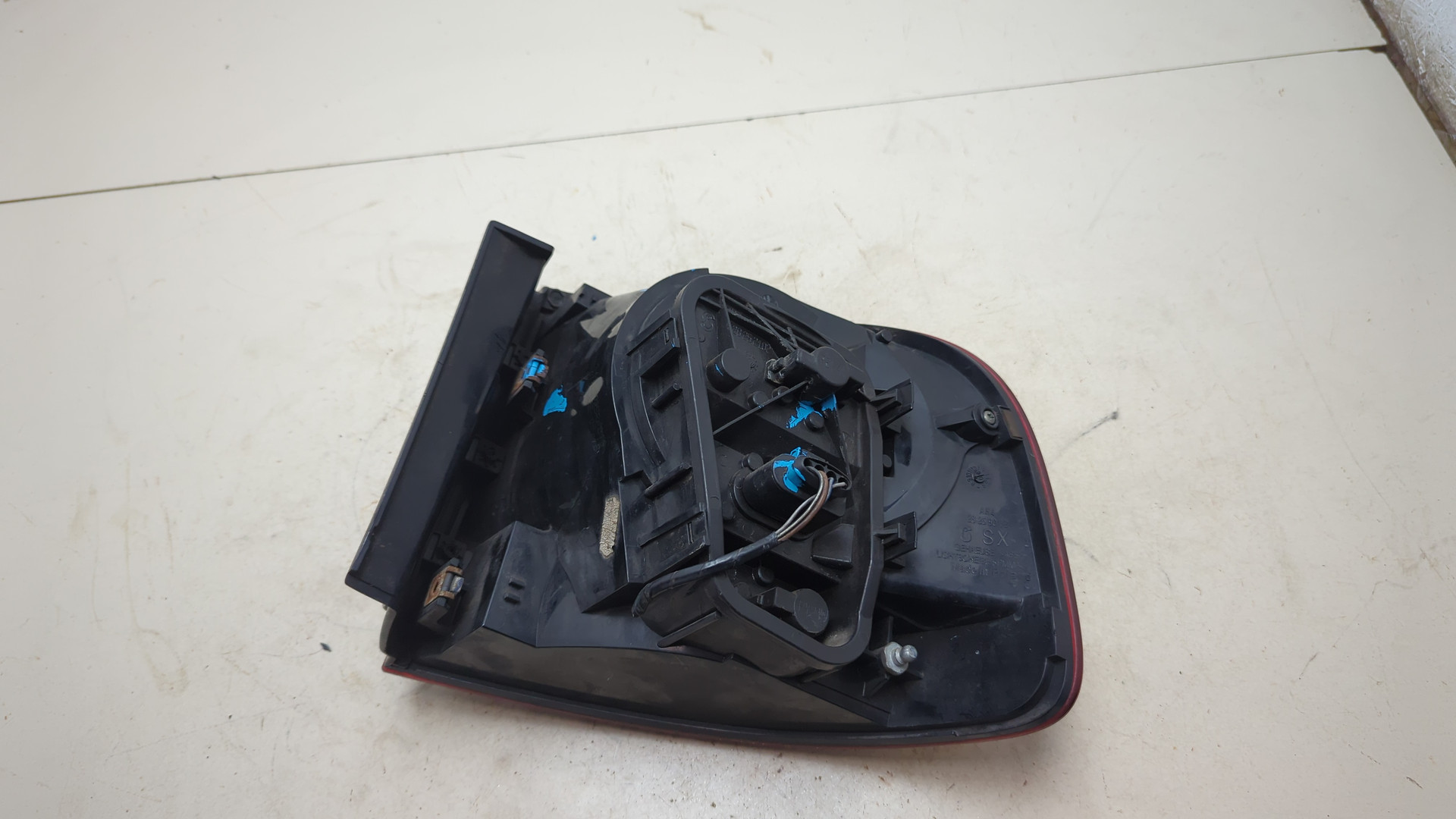 Фонарь задний левый