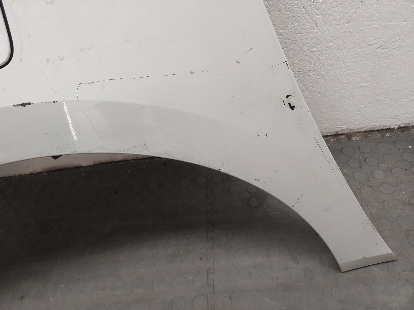 Крыло заднее правое