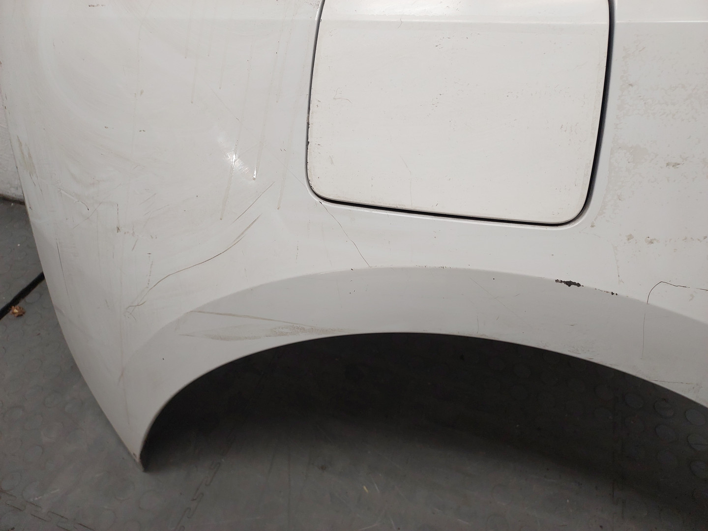 Крыло заднее правое