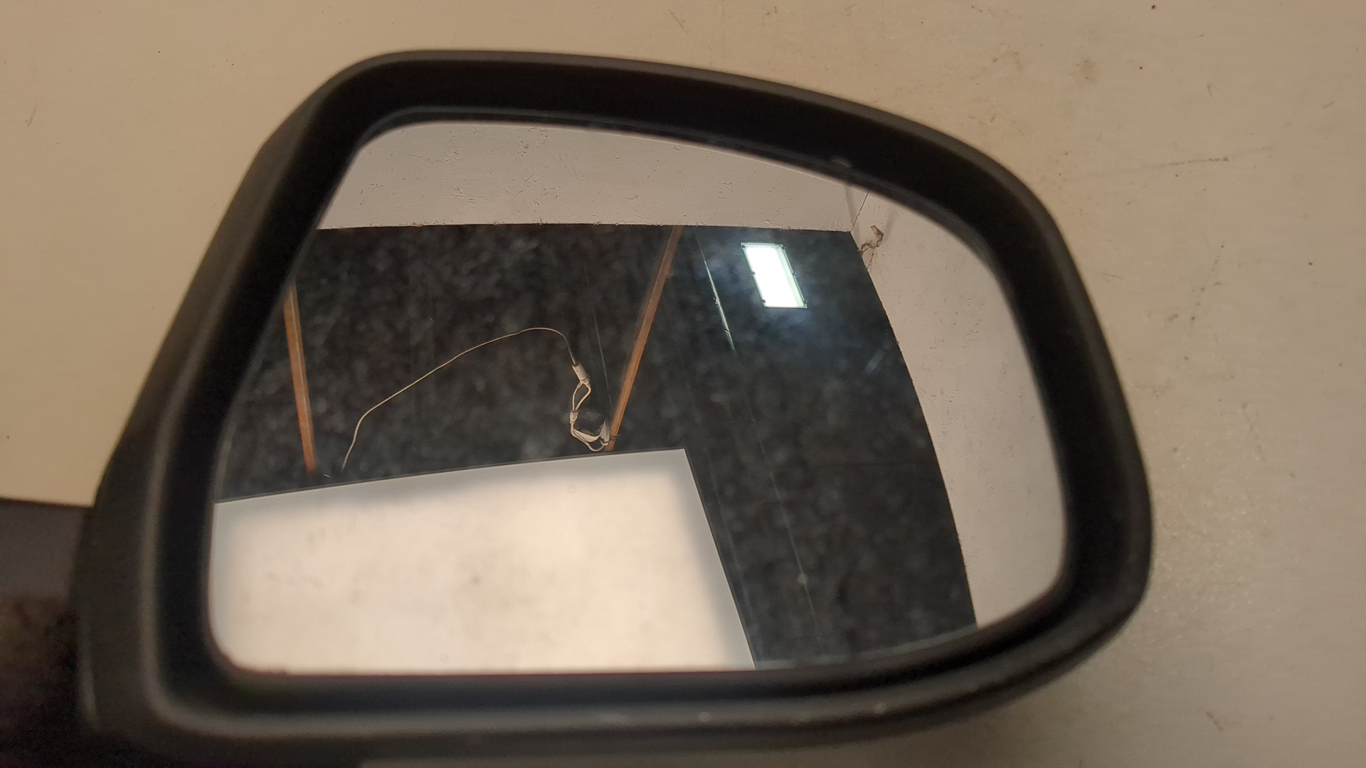 Зеркало правое электрическое