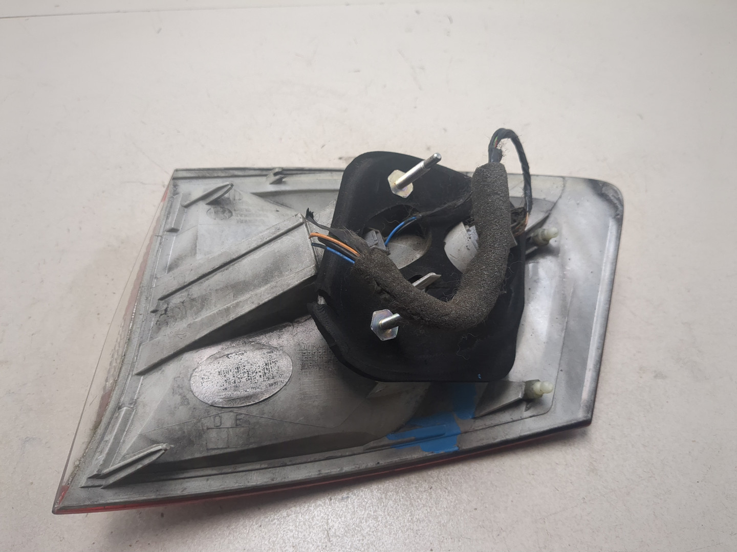 Фонарь задний левый