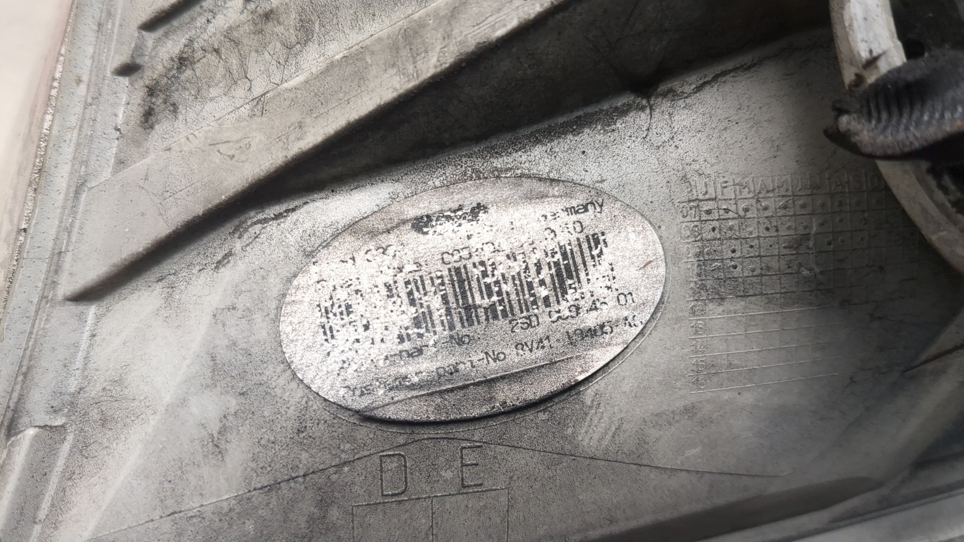 Фонарь задний левый