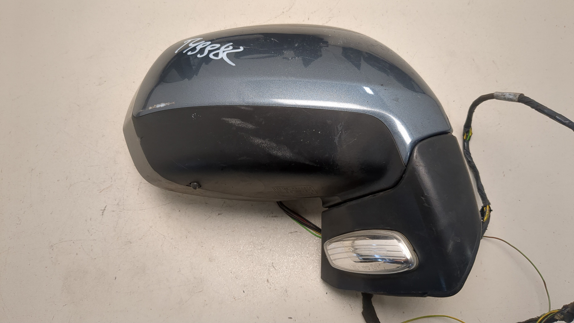 Зеркало правое электрическое