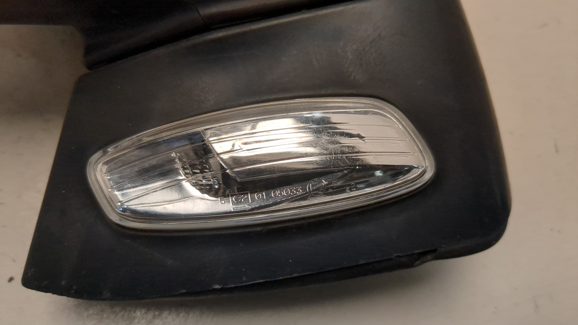 Зеркало правое электрическое