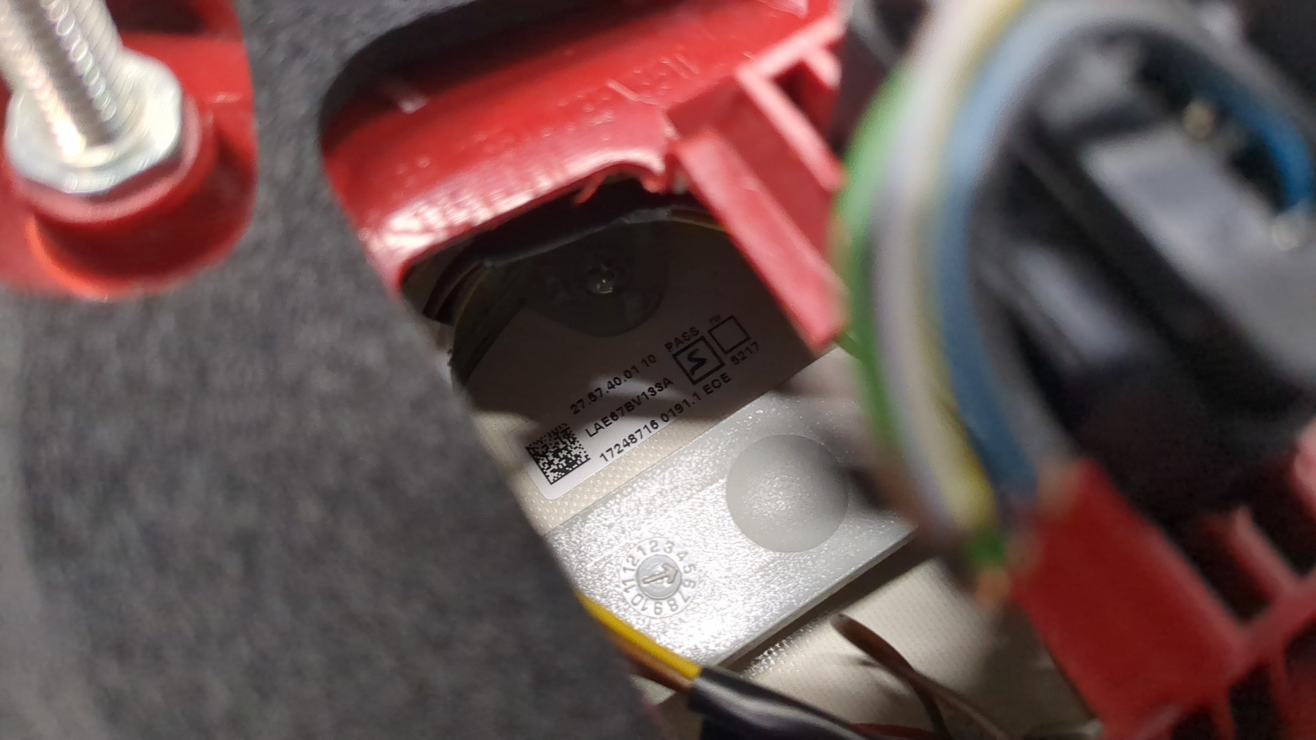 Фонарь задний правый