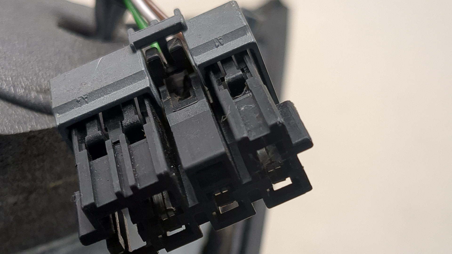 Зеркало левое электрическое