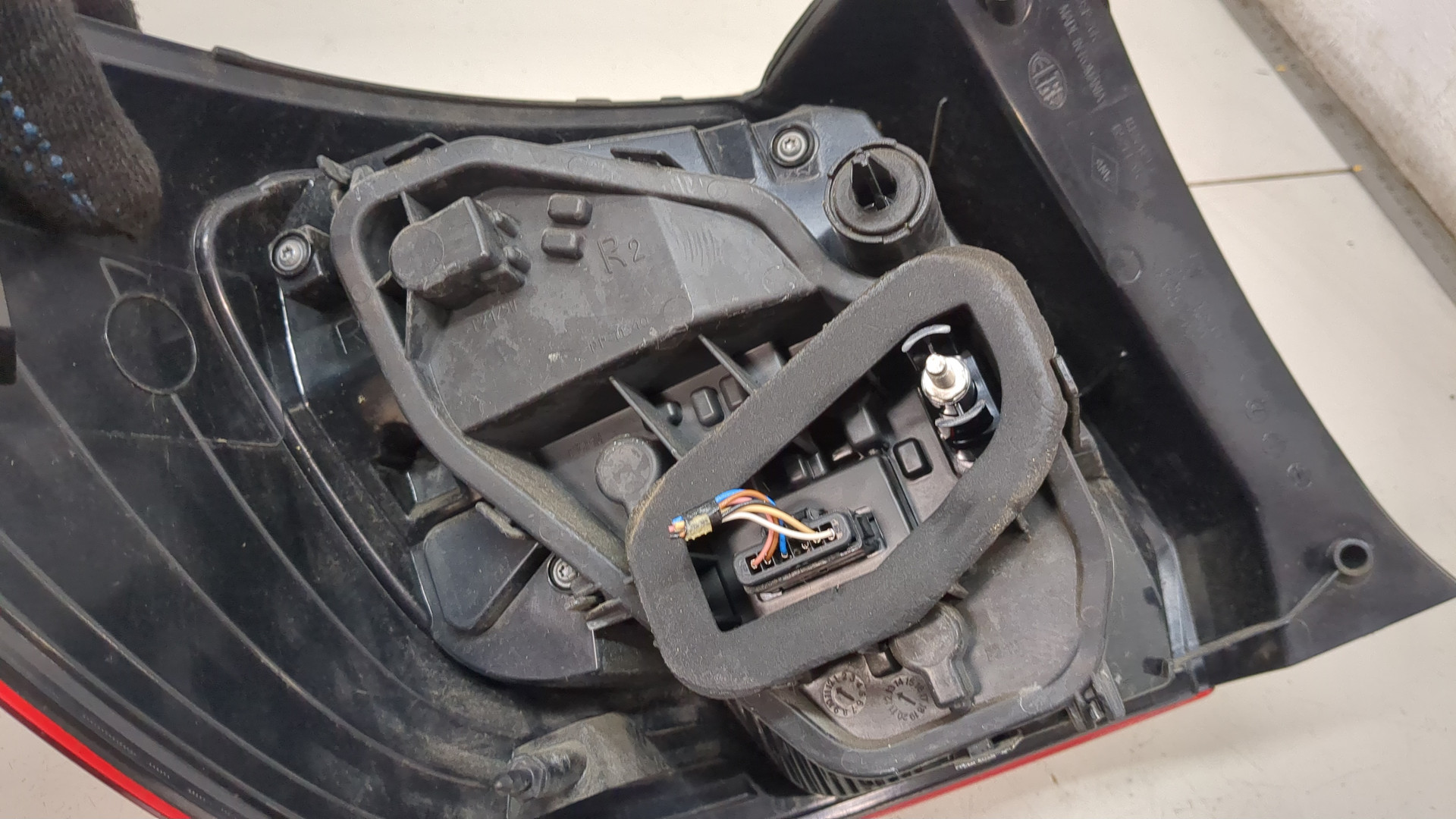 Фонарь задний правый