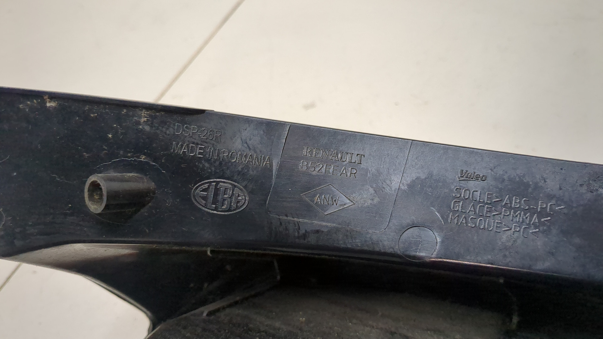 Фонарь задний правый