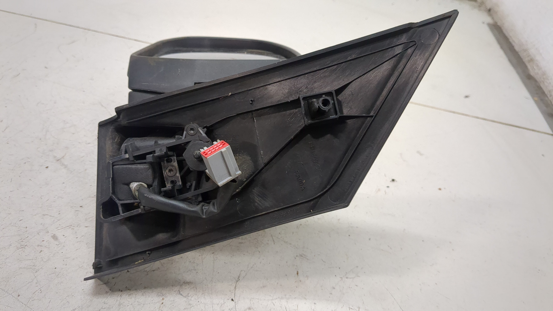 Зеркало левое электрическое