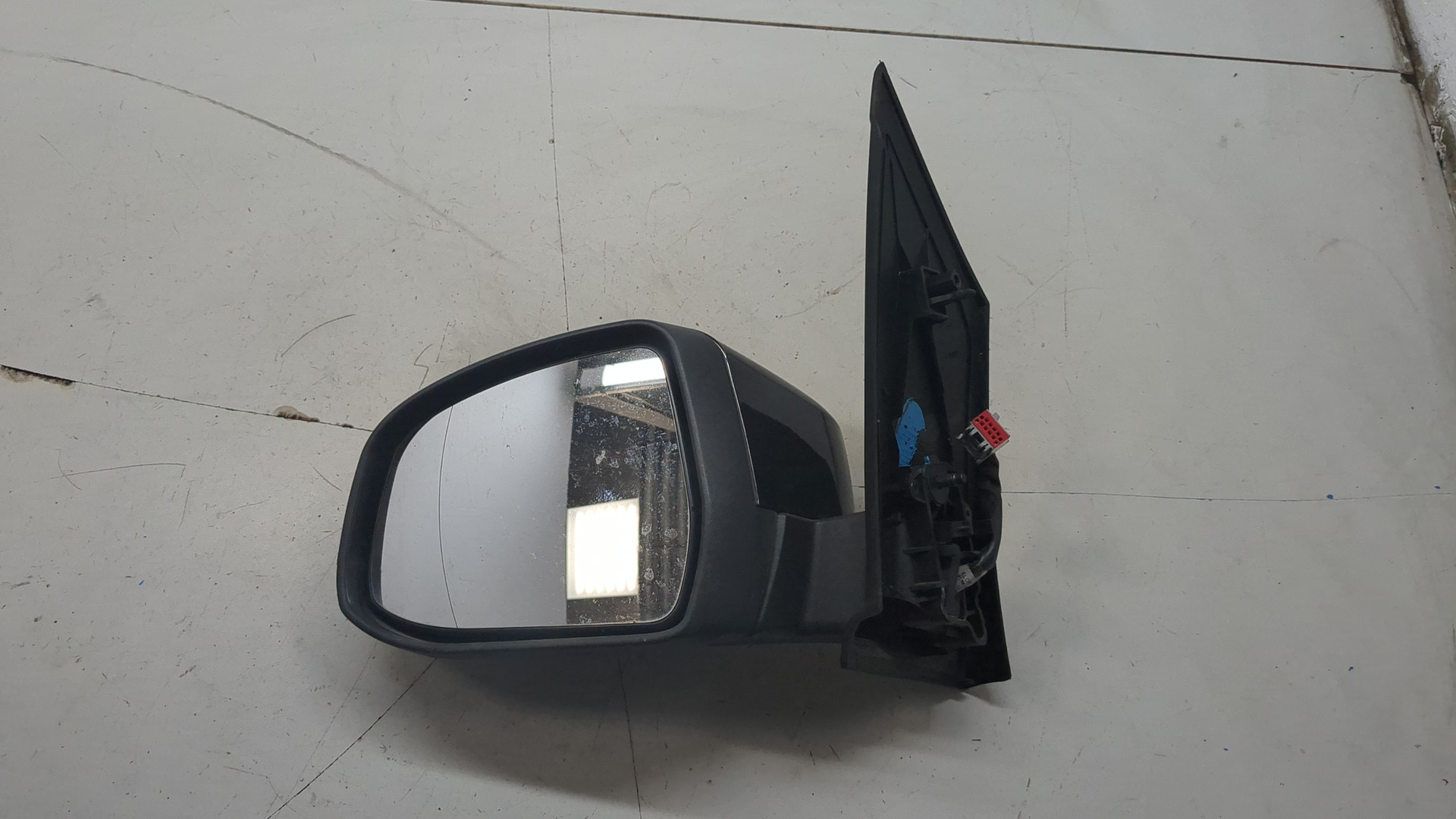 Зеркало левое электрическое