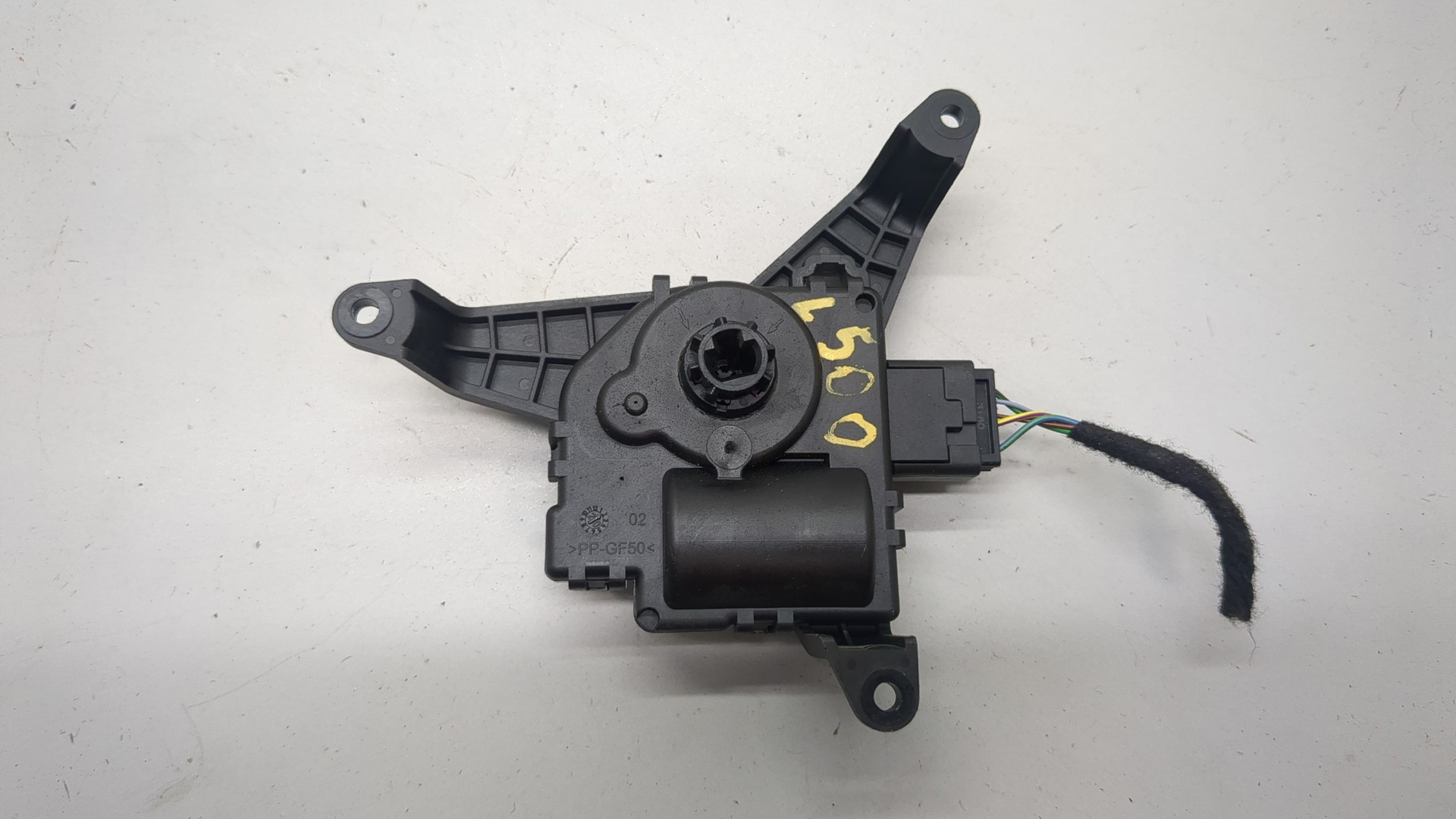 Моторчик заслонки печки