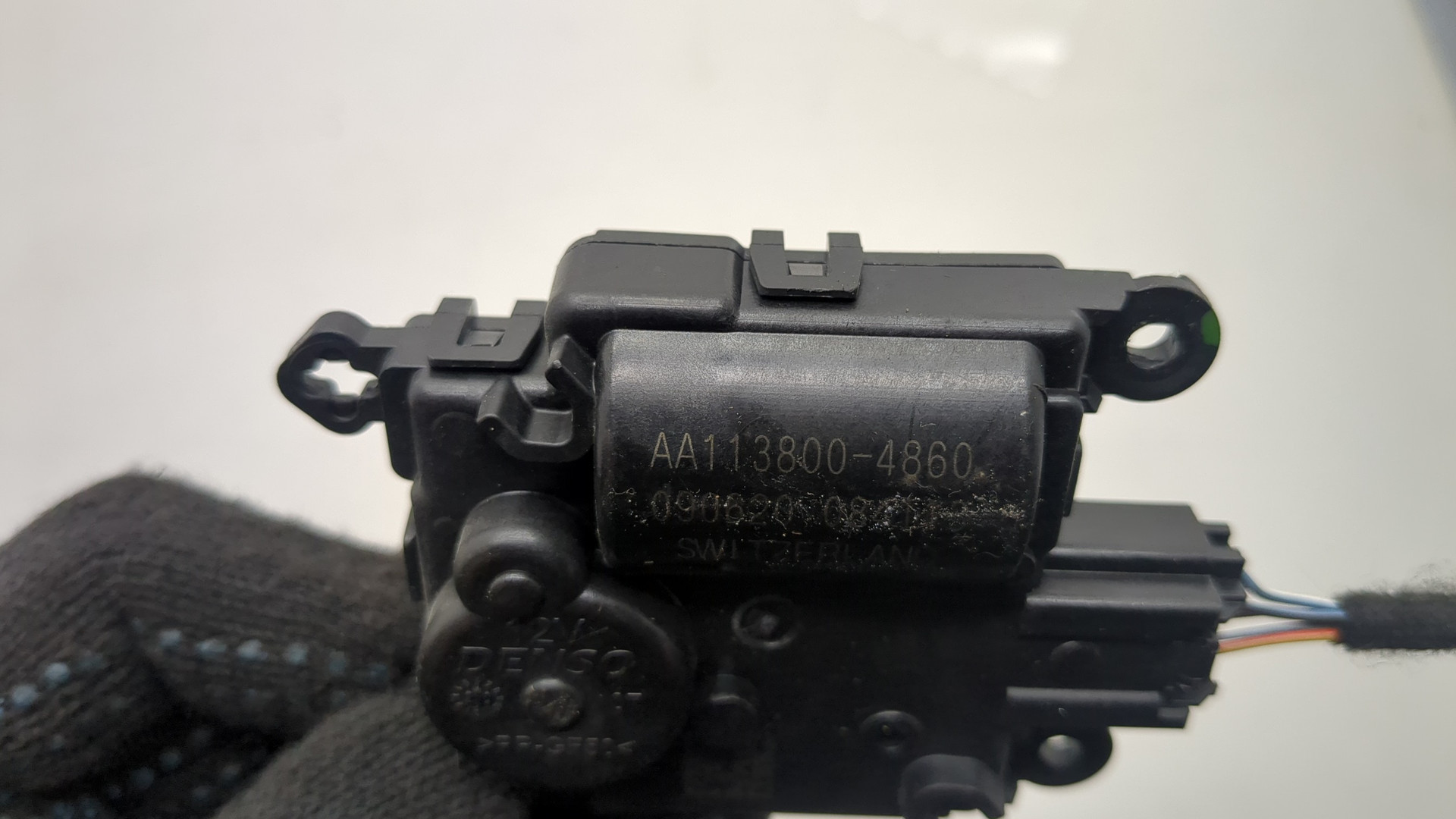 Моторчик заслонки печки