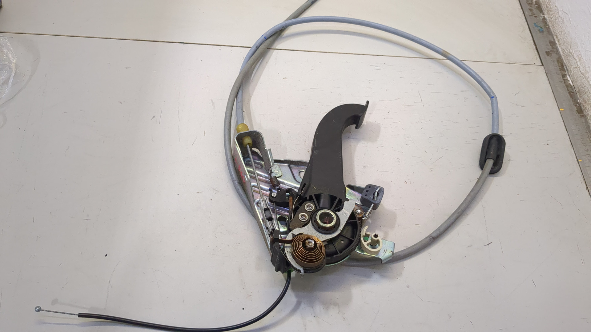 Рычаг стояночного тормоза