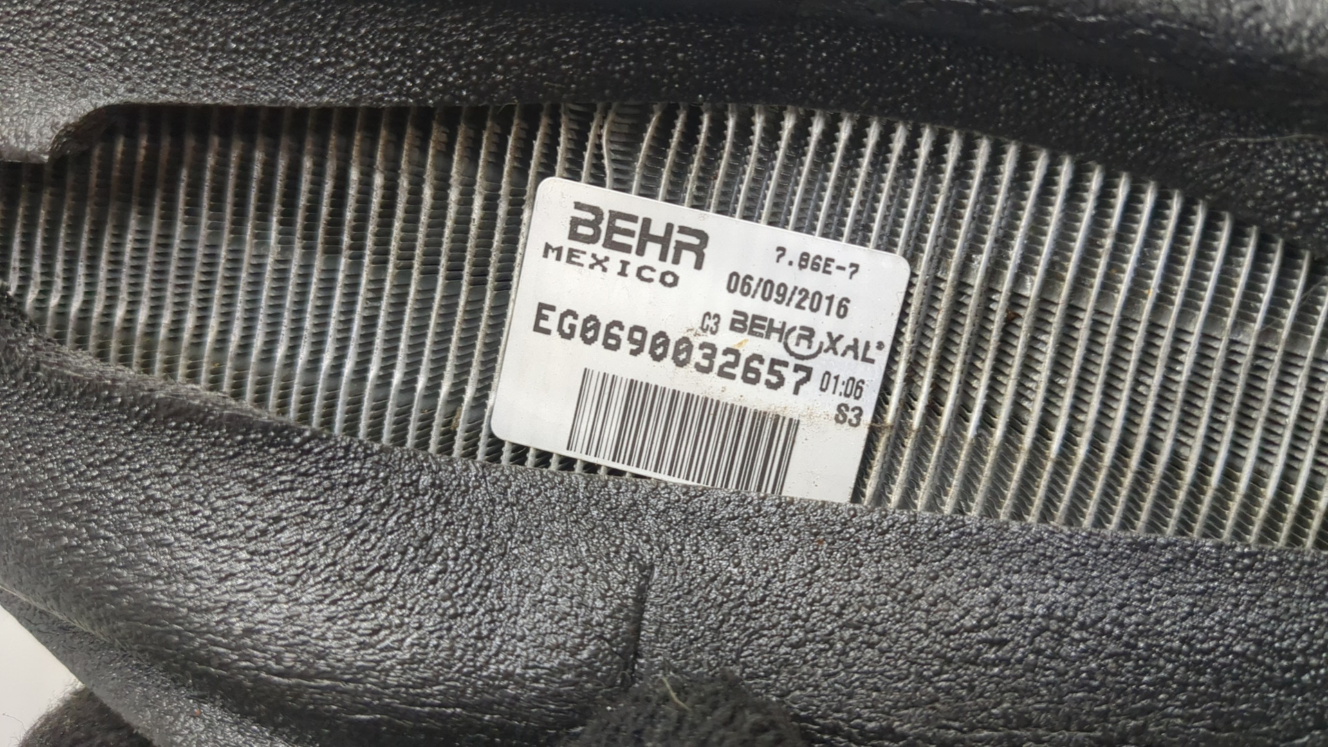 Радиатор кондиционера / конденсер