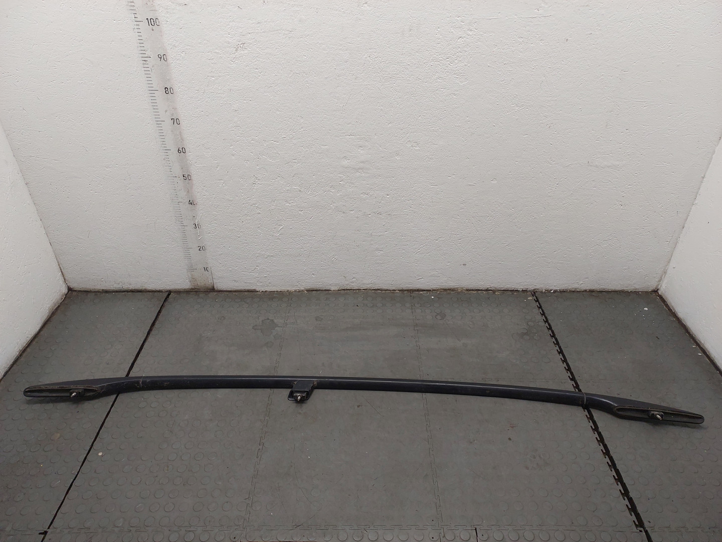 Рейлинг (релинг) левый (планка на крышу)