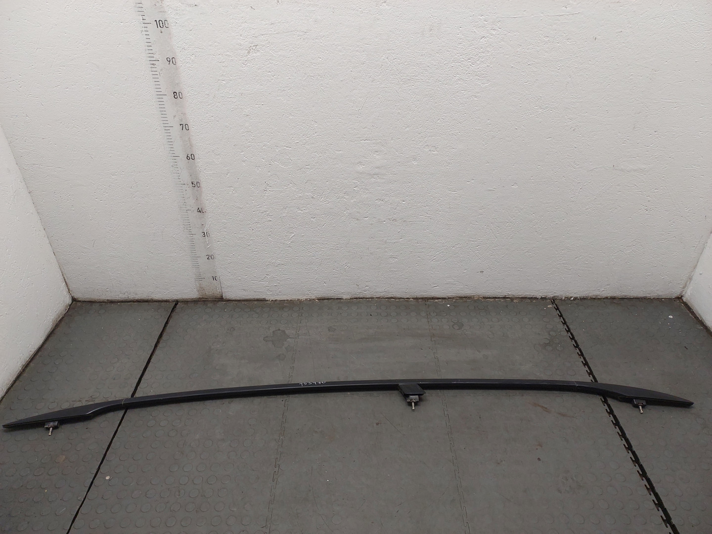 Рейлинг (релинг) левый (планка на крышу)