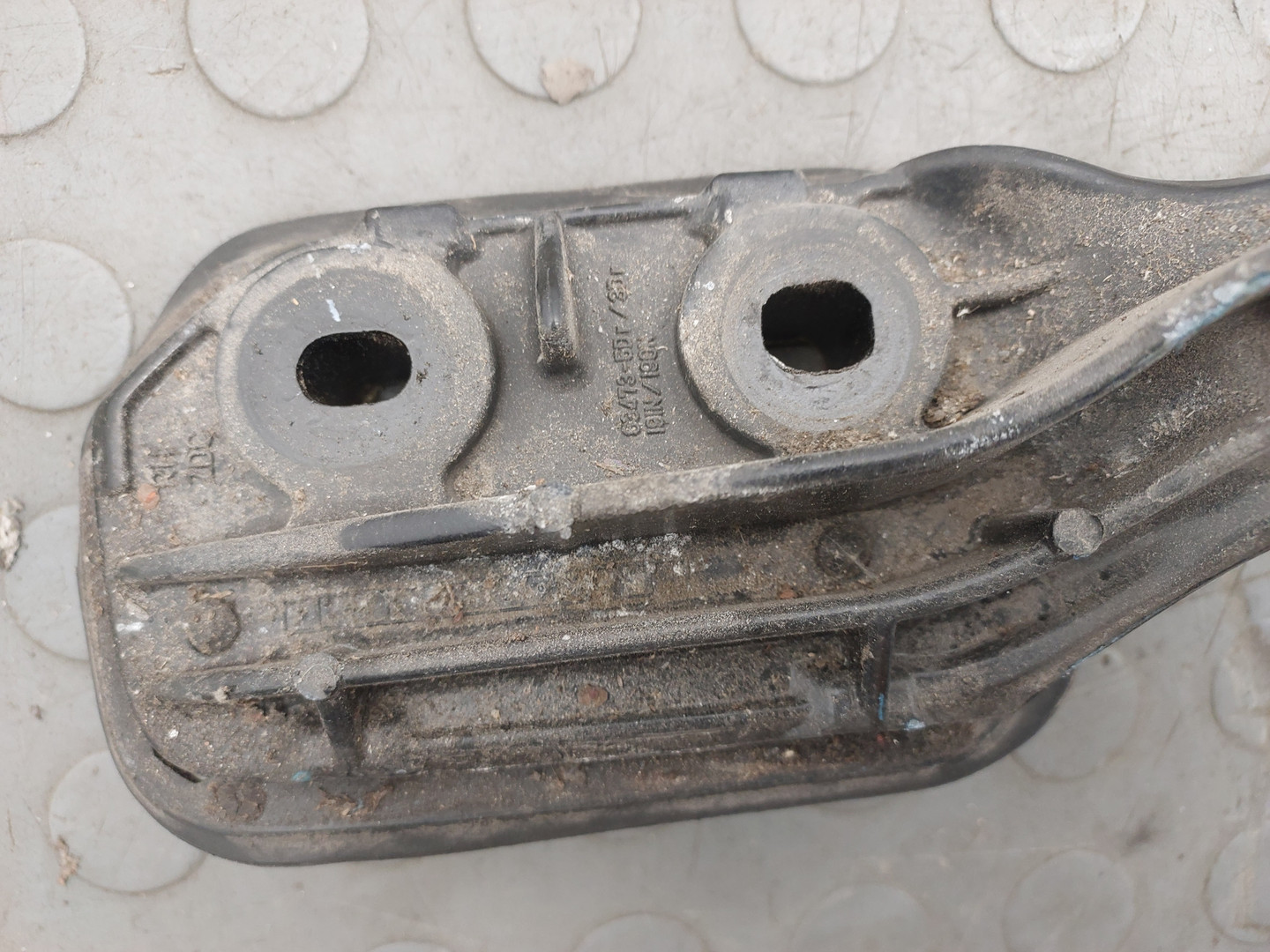 Рейлинг (релинг) правый (планка на крышу)