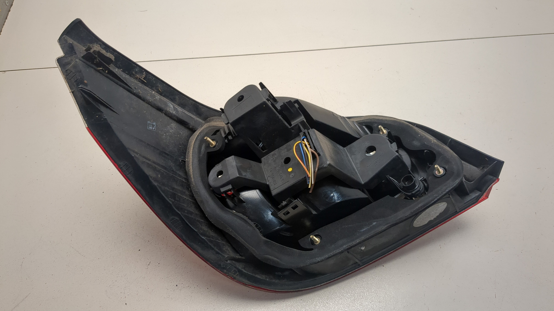 Фонарь задний правый