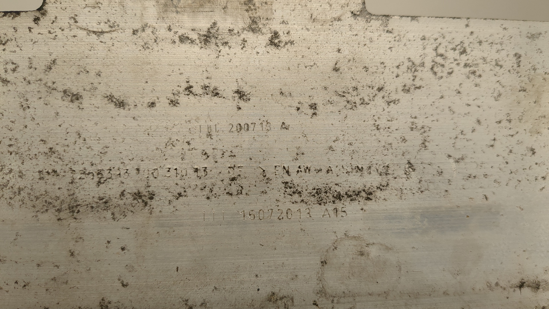 Усилитель переднего бампера