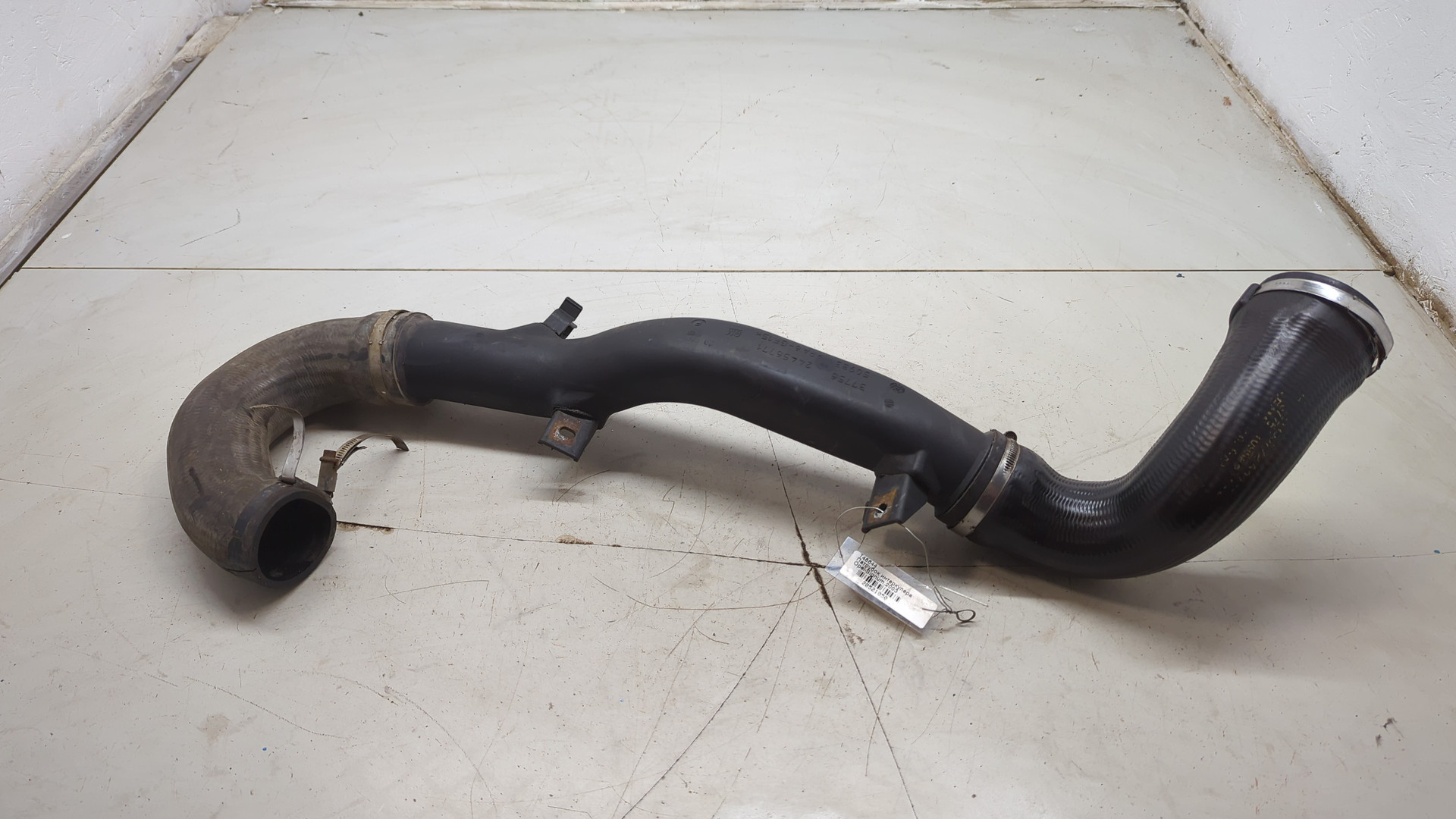 Патрубок интеркулера