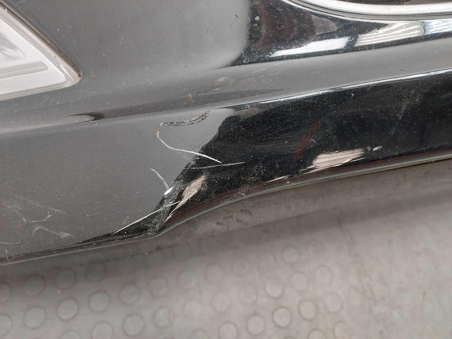 Бампер передний