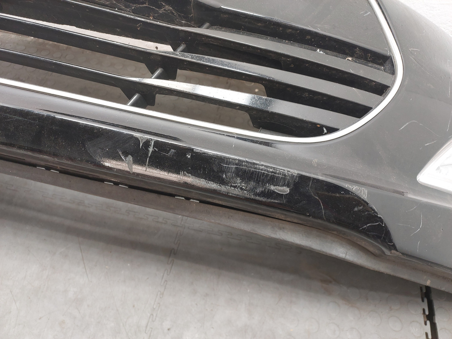 Бампер передний