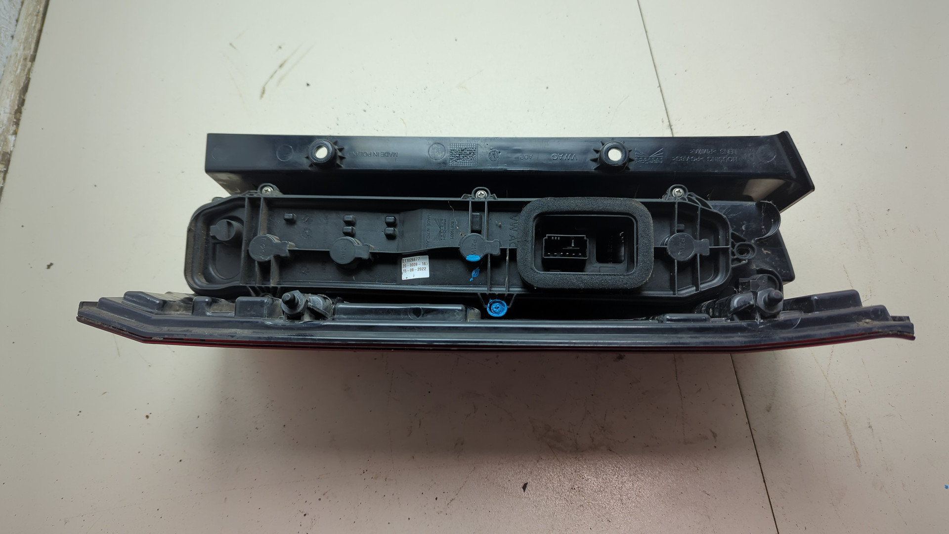 Фонарь задний левый