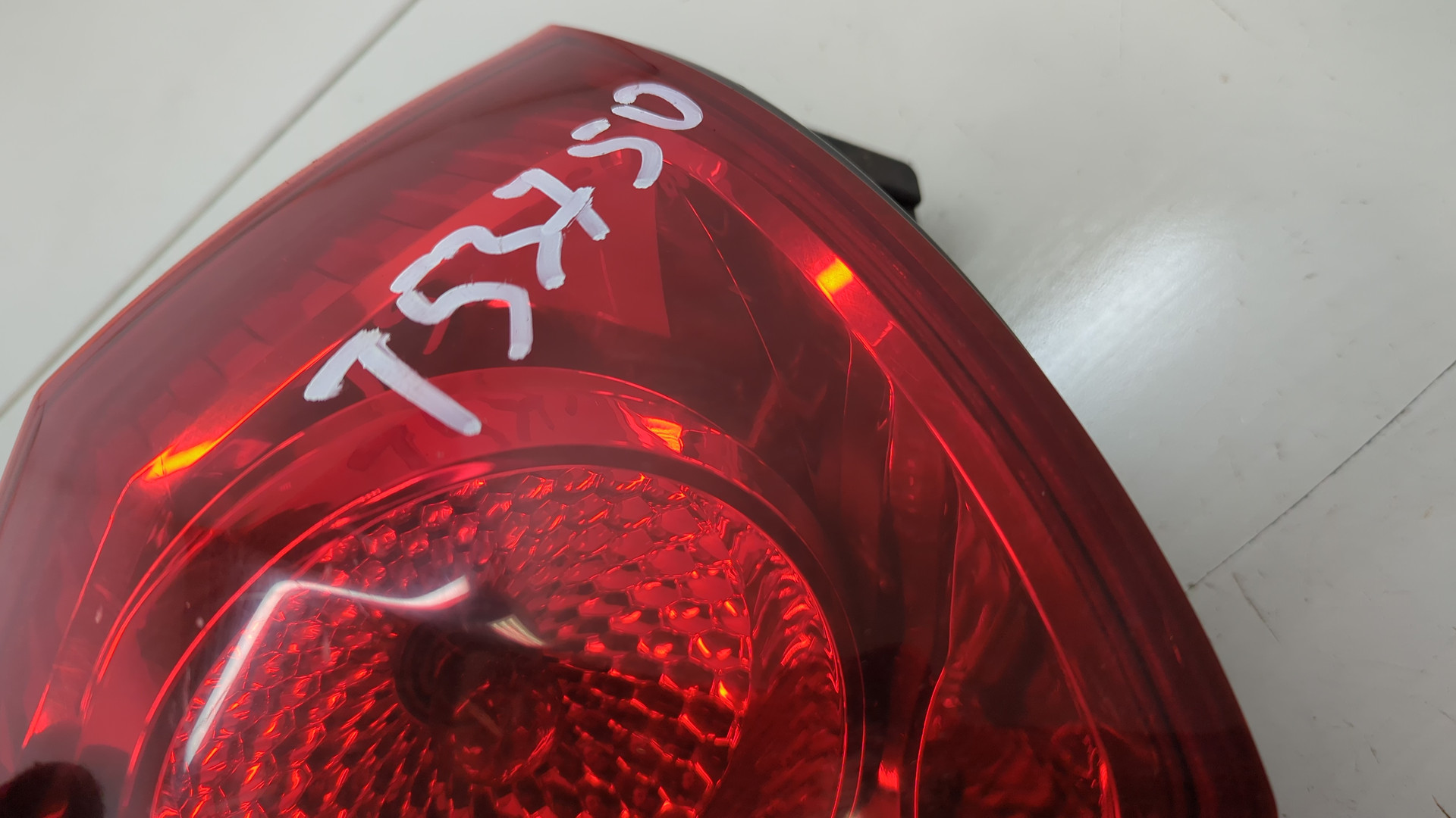 Фонарь задний левый