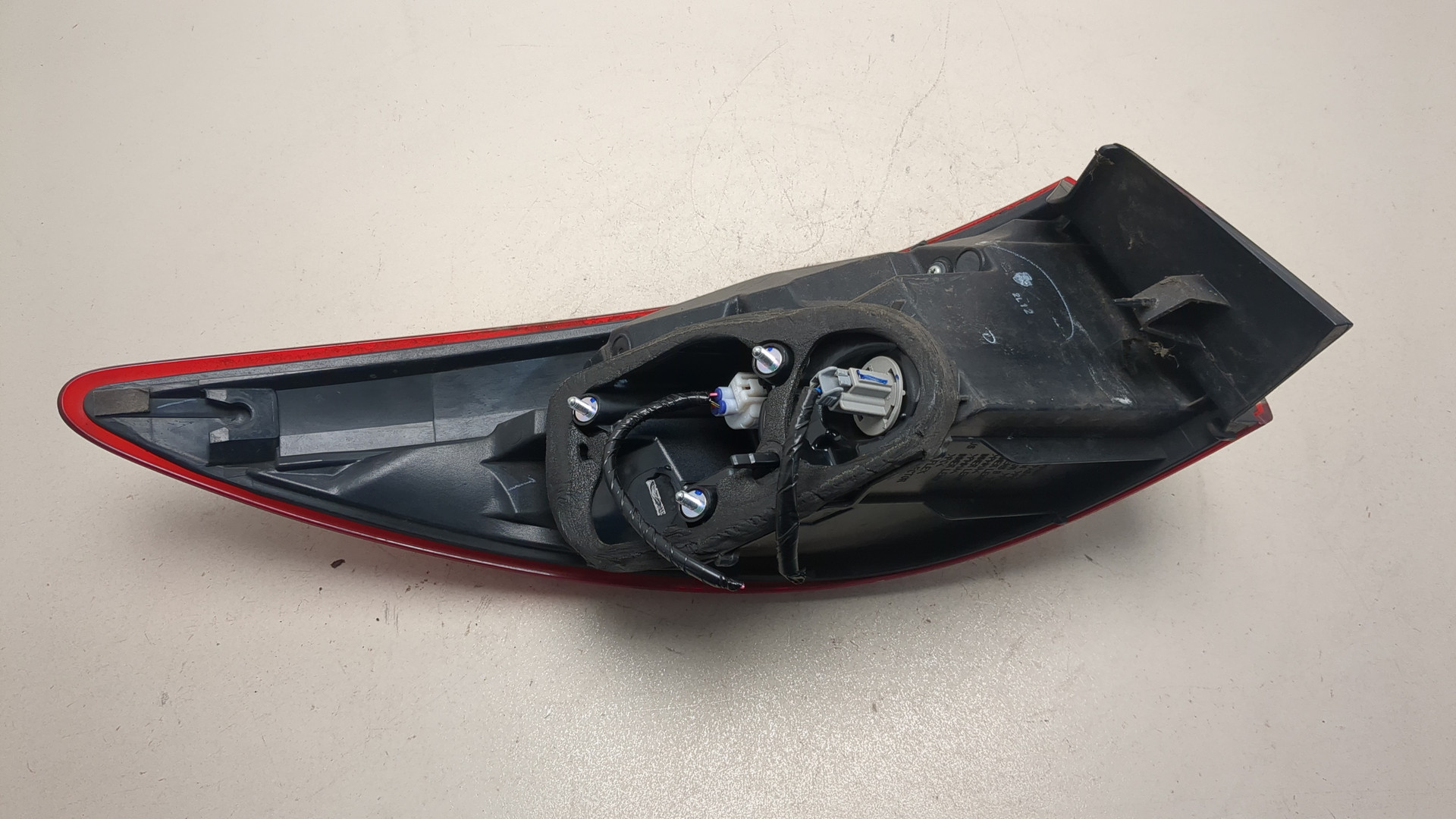 Фонарь задний правый